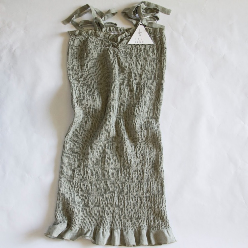 Lost + Wander | green elastic dress with ruffles